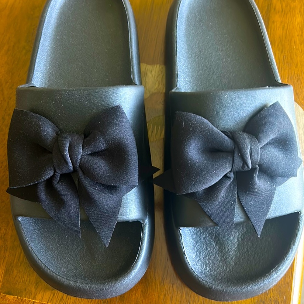 Womens Slides